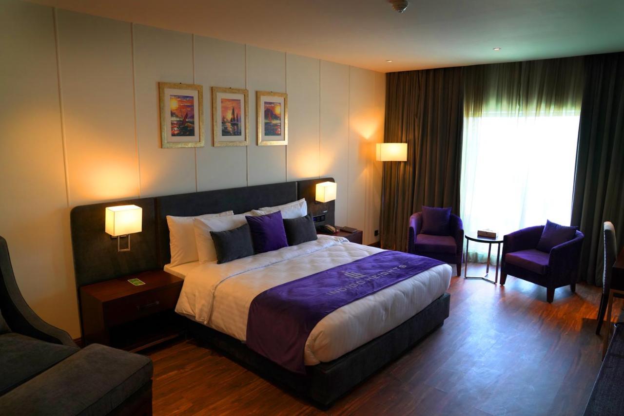 Indigo Heights Hotel & Suites Lahore Exterior foto