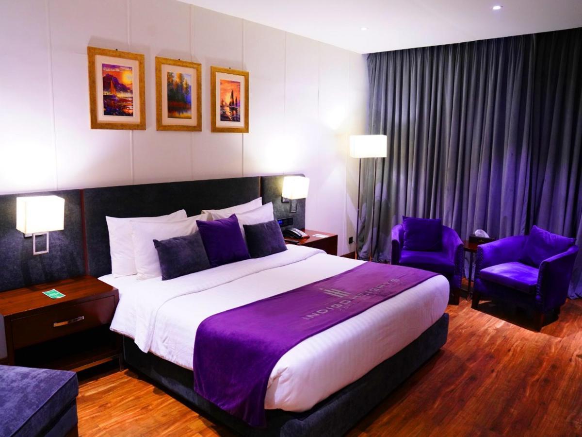 Indigo Heights Hotel & Suites Lahore Exterior foto