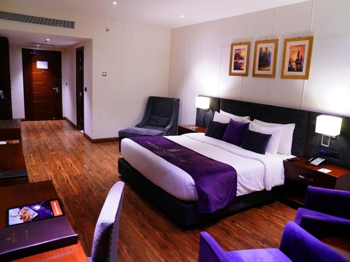 Indigo Heights Hotel & Suites Lahore Exterior foto