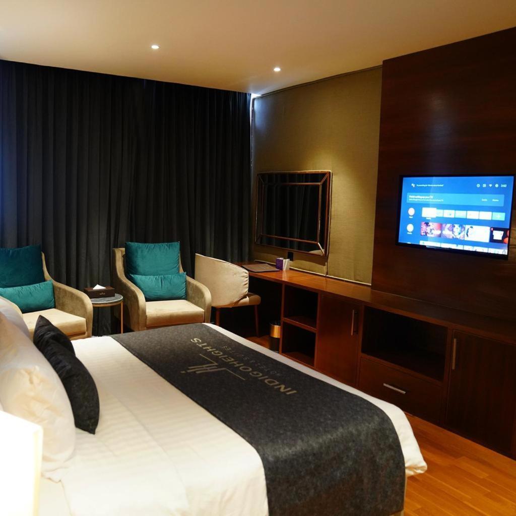 Indigo Heights Hotel & Suites Lahore Exterior foto